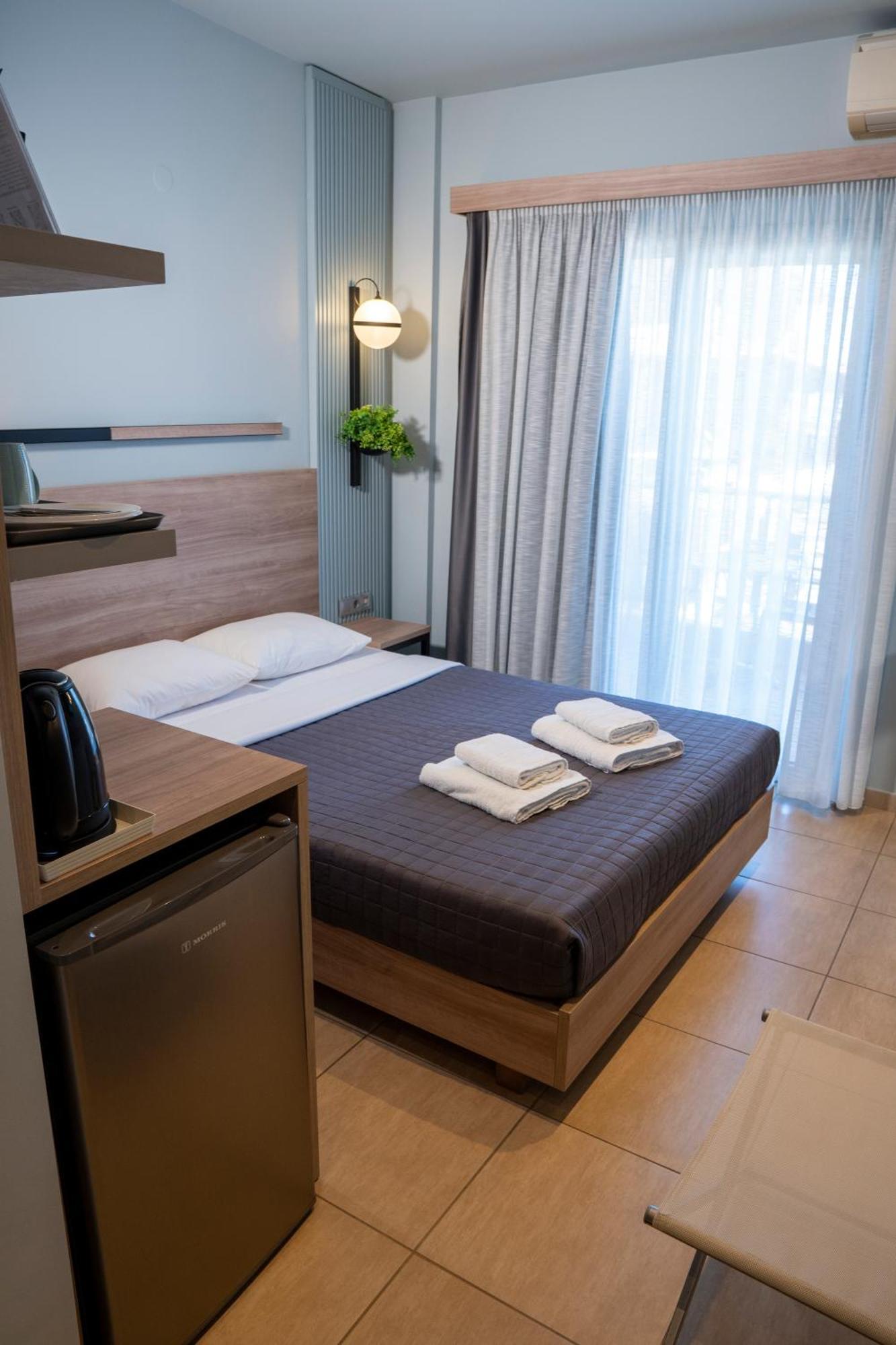 Hotel Epavlis Eleftheriadi Paralía Esterno foto